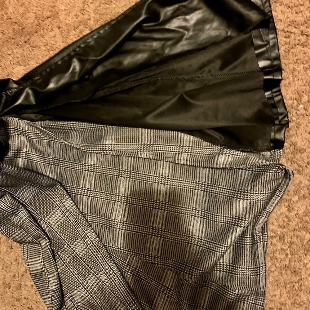NWT Original Brova trench coat faux leather with plaid pattern 🩶🖤 - Picture 4 of 12